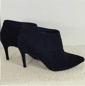 OLD NAVY Faux Suede Black Heel Booties Size 6
